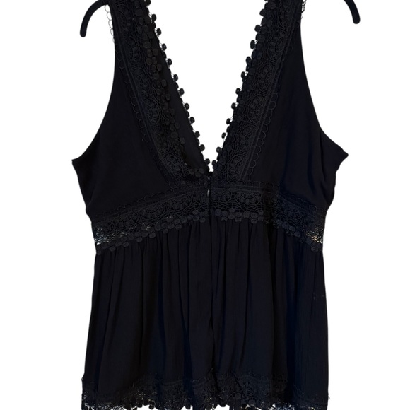 GORGEOUS BLACK SLEEVELESS TOP w/DEEP V-NECK & LACE TRIM SIZE: 16 #CL - Picture 12 of 12